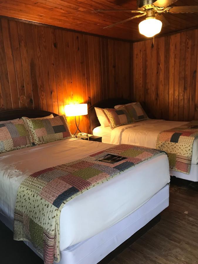 Riverside Lodge At Чімні-Рок Екстер'єр фото